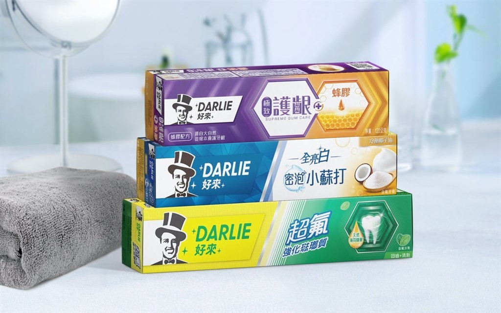 Packages showing new Chinese name for Darlie toothpaste "Haolai." (darlie.com.tw image)
