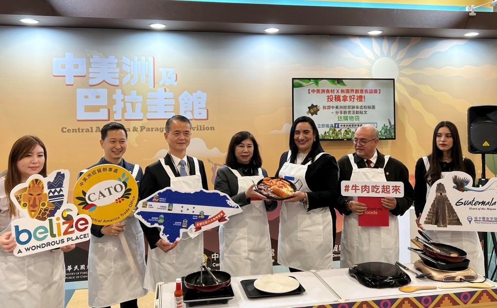 Taiwan's Central and Latin American allies promote regional food products at Food Taipei 2021. (Taiwan News, Kelvin Chen photo)
