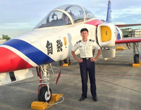 Captian Chen I. (Facebook, Taiwan Air Force photo)
