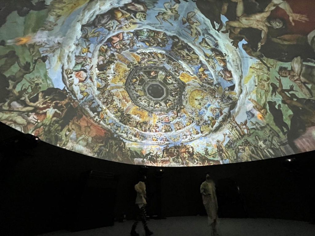 The immersive exhibition presents classic artworks from the Renaissance. (Firenzeculturex's photo)
