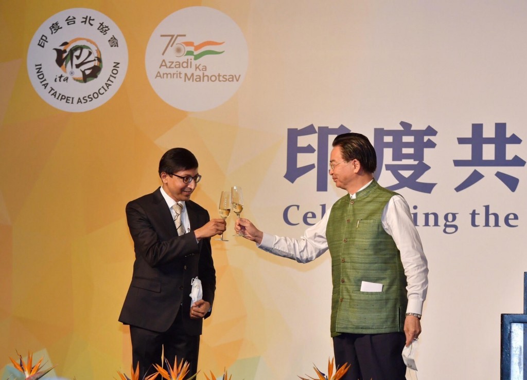 India-Taipei Association Director-General Gourangalal Das and Taiwan Foreign Minister Joseph Wu. (India-Taipei Association photo)
