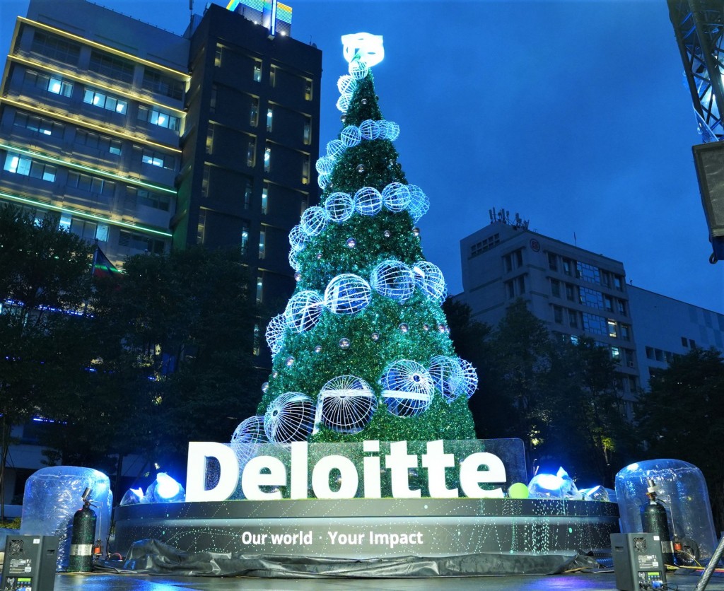 Taipei City wants 7,000 people working in the same building as a COVID-positive Deloitte employee to undergo tests. (Facebook, DeloitteTaiwan photo)
