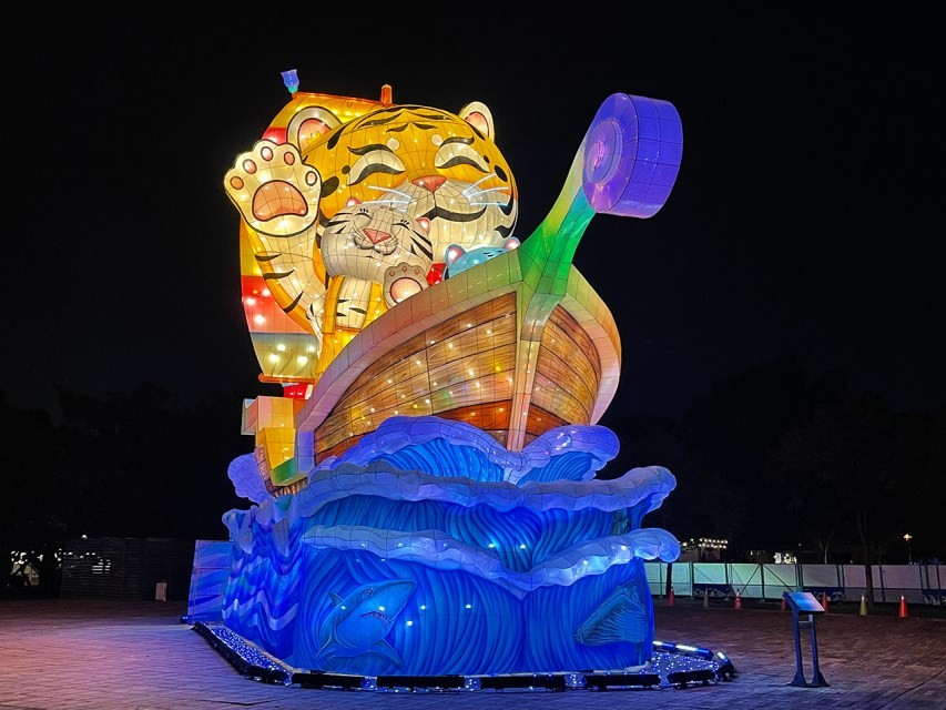 New Year Blessings from the Tiger Lord. (Taiwan Tourism Bureau photo)
