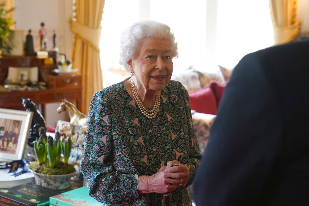 95歲英國女王伊麗莎白二世（Queen Elizabeth II）確診COVID-19。（圖／美聯社）
