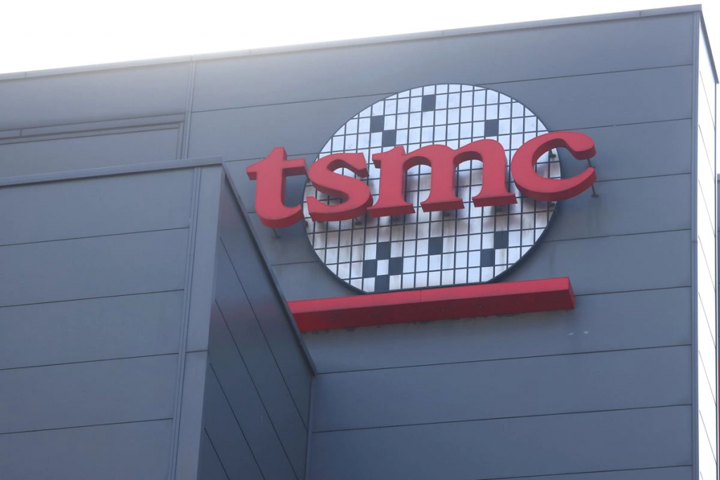 The logo of Taiwan Semiconductor Manufacturing Co. (TSMC) at its headquarters, in Hsinchu, Taiwan. (Reuters photo)
