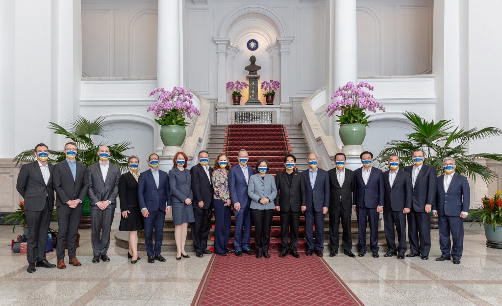 U.S. delegation at Presidential Office. (Presidential Office photo)

