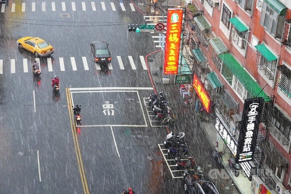 Taiwan braces for heavy rain from Friday to Monday