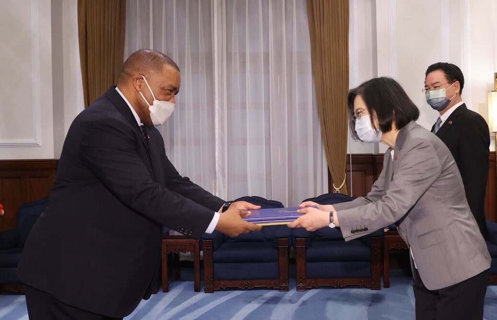 Taiwan president accepts new Eswatini ambassador's credentials