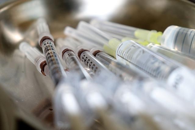 針對猴痘疫苗和藥物的最新採購進度和數量，莊人祥說，希望是8月到貨，但數量仍在洽購階段，不方便說明。（圖／pixabay）
