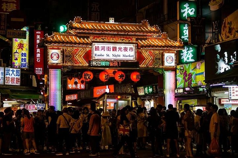 A night market in Taipei. (Travel Taipei photo)
