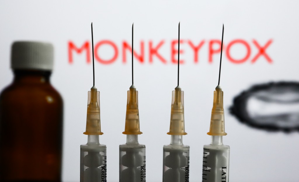 美國衛生部長貝塞拉4日表宣布猴痘（monkeypox）為公共衛生緊急事件。（圖/路透社）
