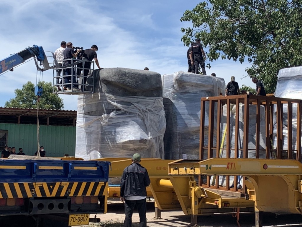 Replica Moai statues seized by authorities in Chonburi Province. 

