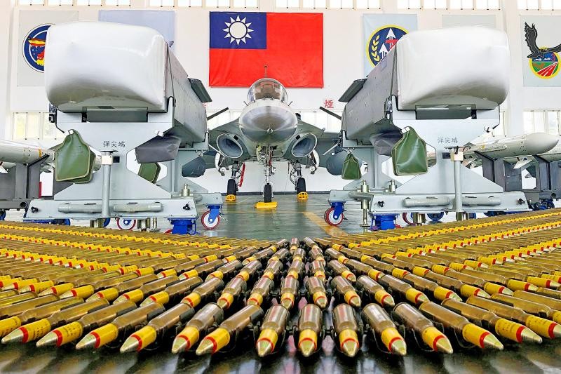 Taiwan's Indigenous Defense Fighter IDF jets displayed with weapons payload at Penghu Magong military air base. (Reuters photo)
