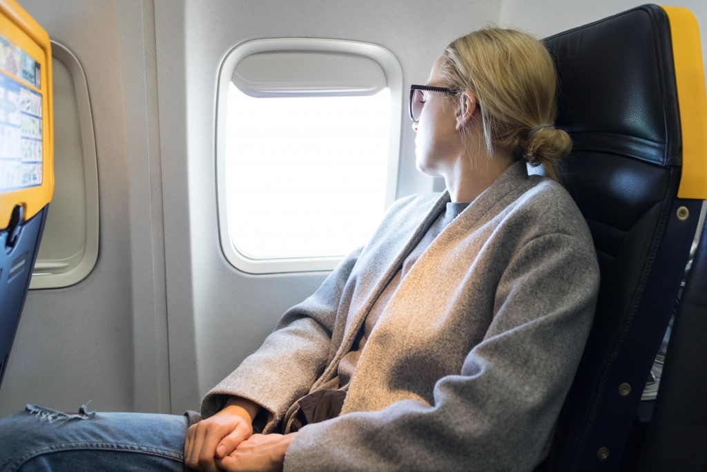 專家提醒，搭機其實也有「服裝限制」，穿錯了可能會為你帶來生命危險。（圖／路透社Alamy）
