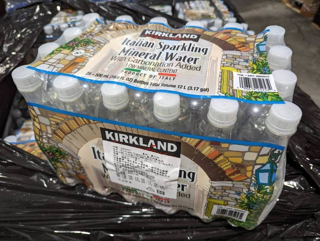 Package of mineral water recalled by Costco Taiwan for containing foreign plastic objects. (FDA image)
