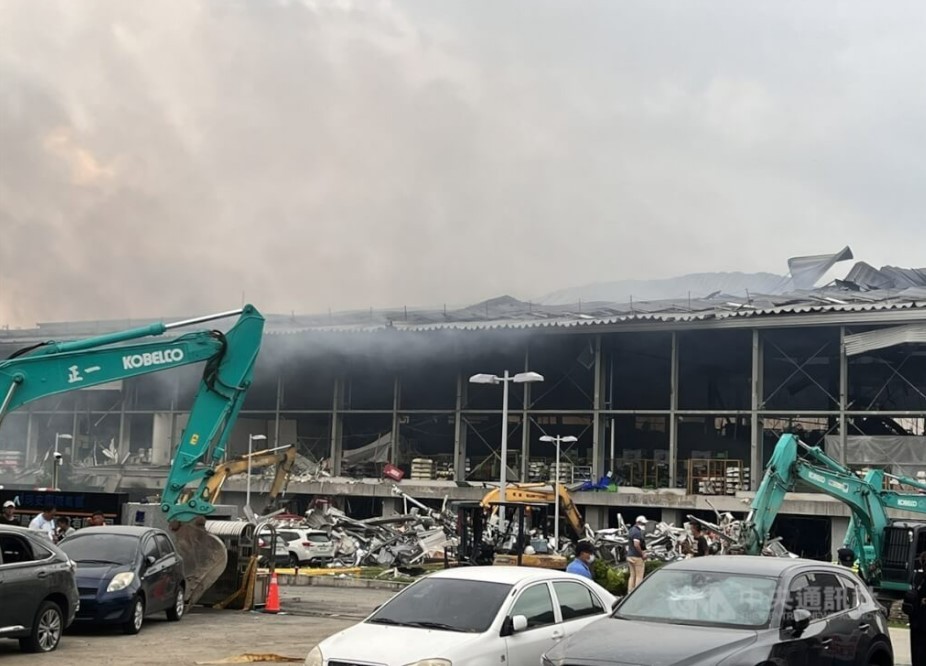 屏東科技園區廠房大火已被撲滅。
