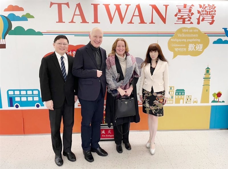 Czech Senate Foreign Affairs, Defense and Security Committee Chair Pavel Fischer arrives in Taiwan on Tuesday. (MOFA photo)
