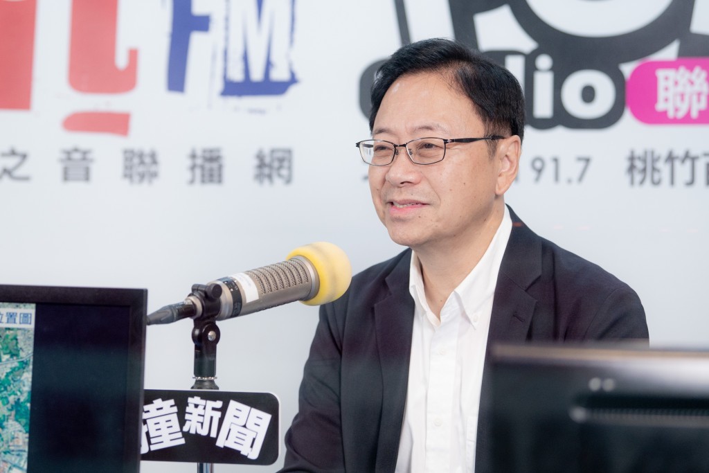 Taoyuan City Mayor Simon Chang is the sponsor of the winning character of the year 2023. 
