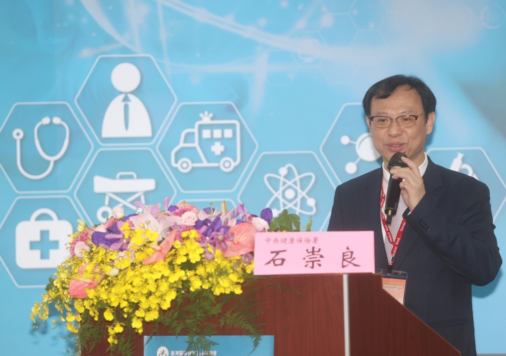 Health official Shih Chung-liang debates potential changes to organ transplant law. (CNA photo)
