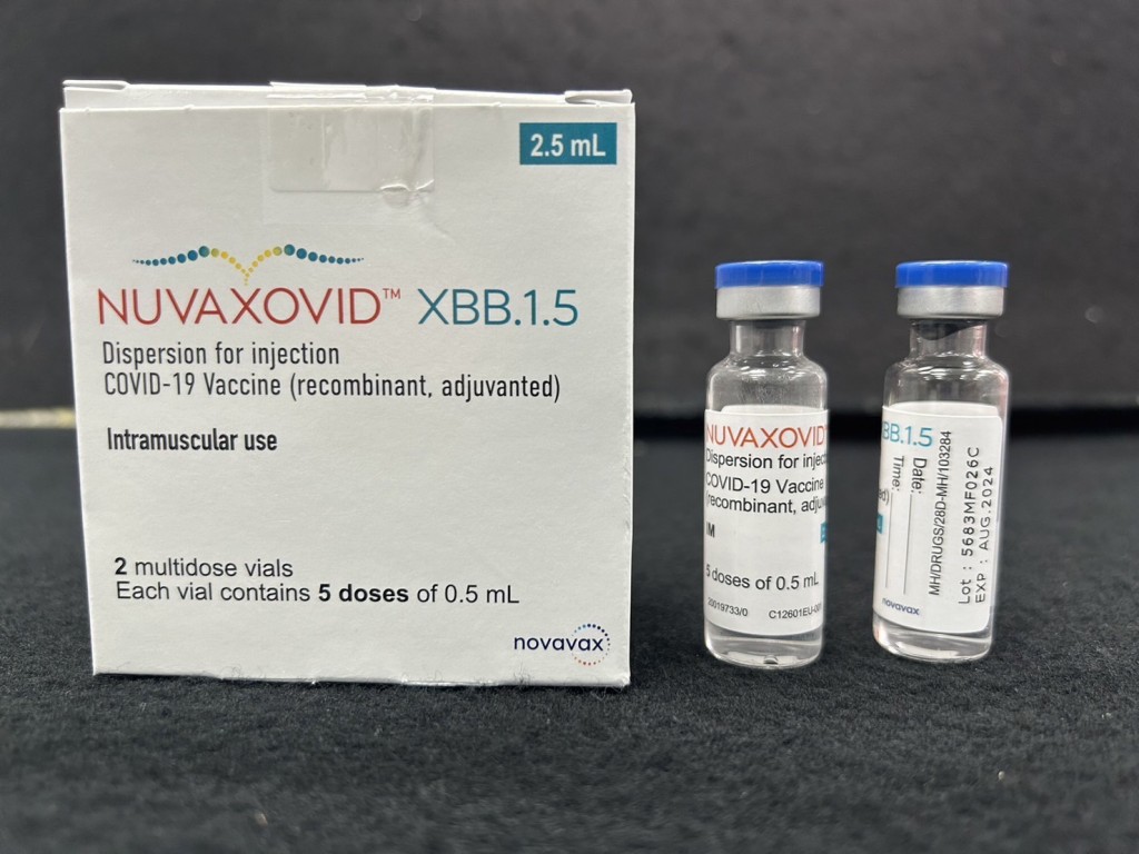 Novavax XBB疫苗共計46.28萬劑已於2023年底抵台，並於2024年1月9日開打。（圖／疾管署）
