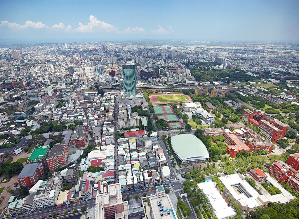 Aerial view of downtown Tainan. (Wikimedia Commons photo)
