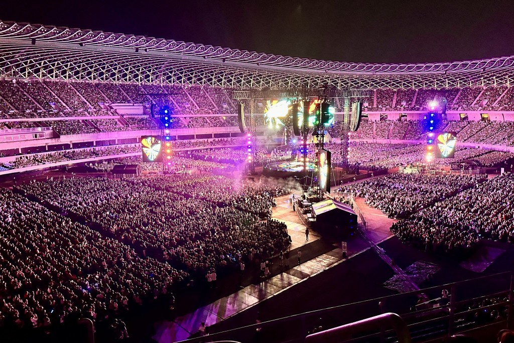 Packed  Kaohsiung National Stadium during Ed Sheeran concert on Feb. 3. (Facebook, Chen Chi-mai photo)
