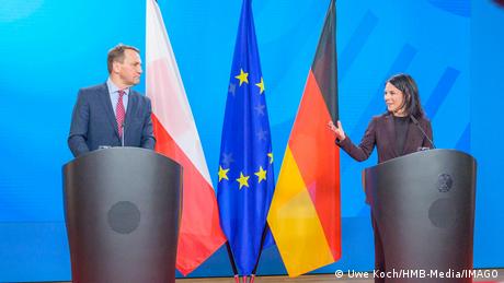 The foreign ministers of Germany, France and Poland are meeting to tighten Warsaw's cooperation with Paris and Berlin