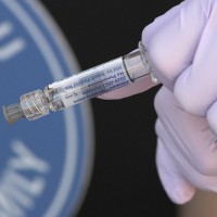 Taiwan not halting flu vaccination despite rising safety concerns