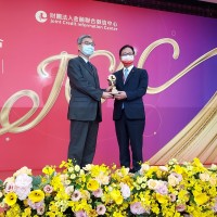 39 financial institutions honored by Taiwan's credit bureau for sustainable practices
