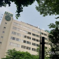 新北市亞東醫院爆1病患1家屬確診　院方：陪病兒Ct值高　研判先染疫