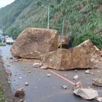 Car-sized boulders fall to road from north Taiwan mountain