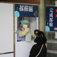 【地圖上線】篩檢免擠急診！即起台灣190家診所提供PCR採檢　須電話預約
