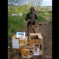 Photo shows Ukrainian soldier with Taiwanese gear and supplies