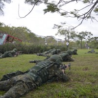 Taiwan promises benefits for military reservists