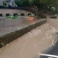 快報！全台灣5縣市豪雨特報 新北市五股大淹水、山路土石崩落