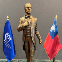 中美洲銀行丹堤摩西總裁率團訪台 將獲頒紫色大綬景星勳章