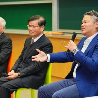 Taiwan university holds master forum on carbohydrate-based solutions