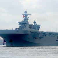 Chinese amphibious assault ship conducts exercises in west Pacific
