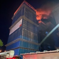 High rise construction project catches fire in New Taipei