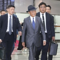 【更新】日本執政黨自民黨第2號人物　前首相麻生太郎抵台灣訪問三天