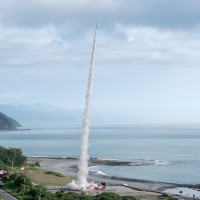 Taiwan shoots for stars, one rocket at a time