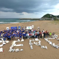 Taiwan's environment ministry, EU representative offices team up for 5th beach cleanup