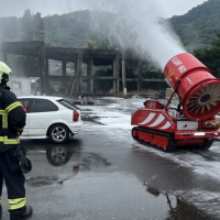 Taiwan rolls out firefighting robots