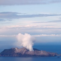 紐西蘭白島火山爆發奪22條遊客命 該島所屬管理公司被判有罪