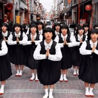 日本高人氣舞團台北街頭嗨跳《保庇》　千萬網友全看傻影片破千萬點閱
