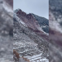 China landslide kills two, dozens missing