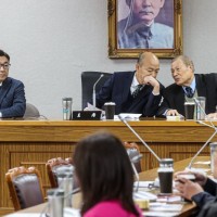 【更新】韓國瑜下午主持本屆立法院首次朝野黨團協商　裁示2/20為開議日