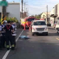 Video shows Kaohsiung college student fatally hit by truck after falling off scooter