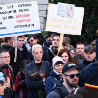 俄國總統大選最後一日　各地納瓦尼支持者參與「中午反普丁」